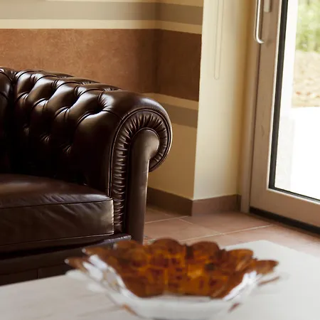 Creta Rossa Torre di Ruggiero