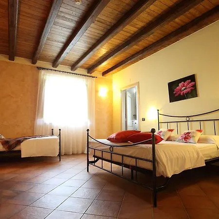 Agriturismo Creta Rossa