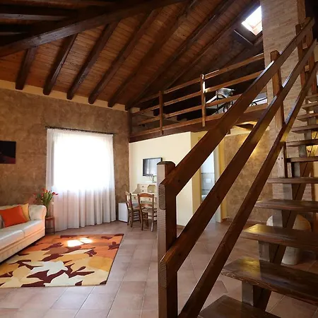 Agriturismo Creta Rossa Торре-Де-Руджеро