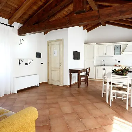 Agriturismo Creta Rossa * Торре-Де-Руджеро