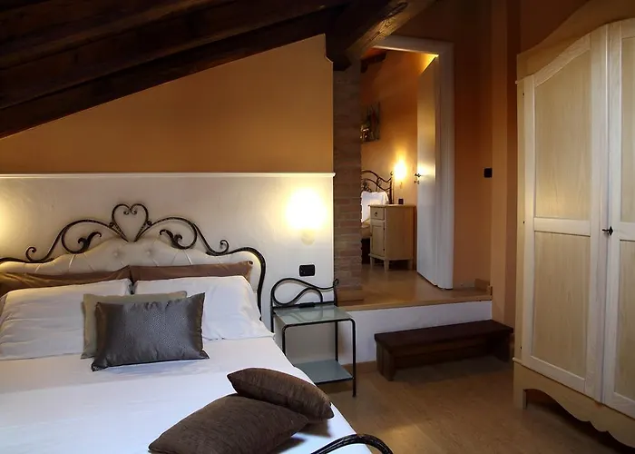 Creta Rossa * Torre di Ruggiero